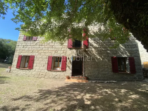 Exclusivité : vente de maison / villa de caractère en pierre à Figari, Porto-Vecchio, GTI Immobilier