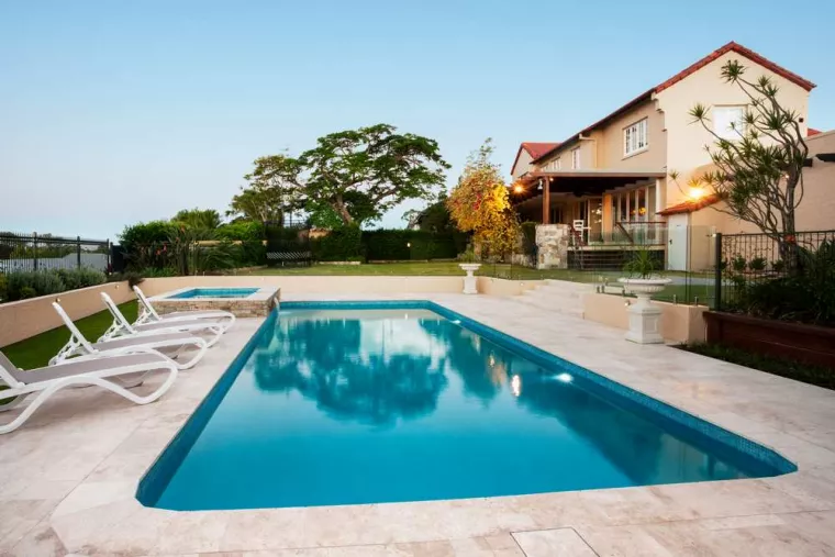 Vendre une villa de 163 m² avec piscine, cuisine d'été et vue sur la mer, Porto-Vecchio, GTI Immobilier