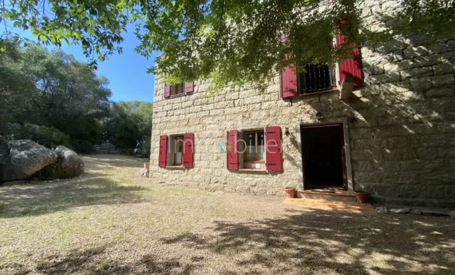Exclusivité : vente de maison / villa de caractère en pierre à Figari, Porto-Vecchio, GTI Immobilier